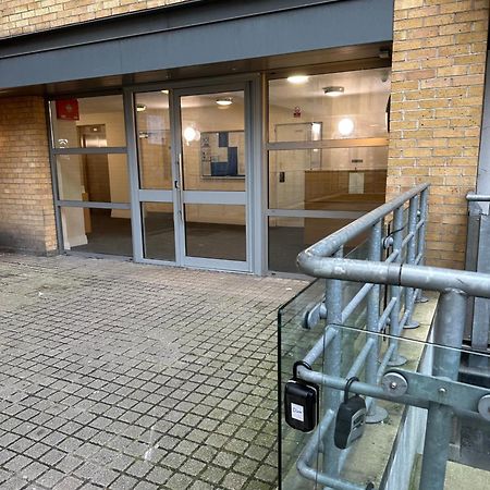 Entire Flat In Ealing Apartment London Luaran gambar
