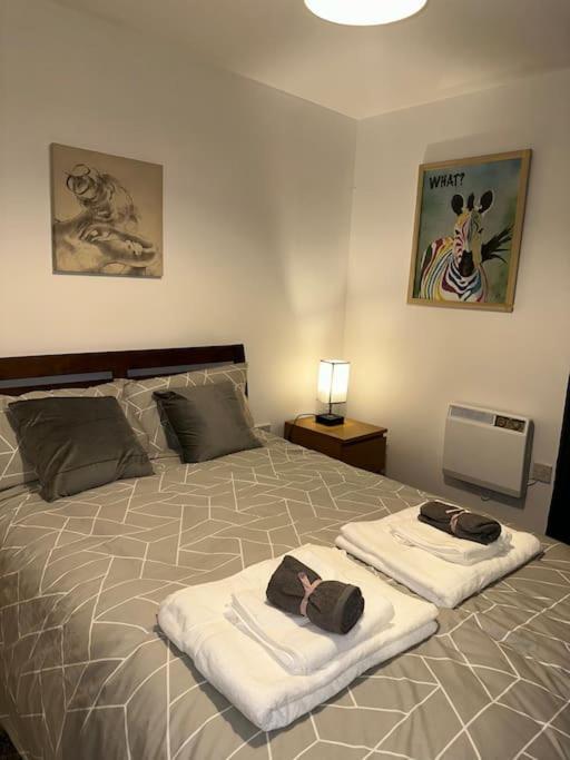 Entire Flat In Ealing Apartment London Luaran gambar
