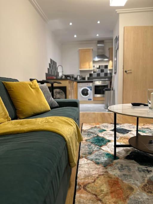 Entire Flat In Ealing Apartment London Luaran gambar