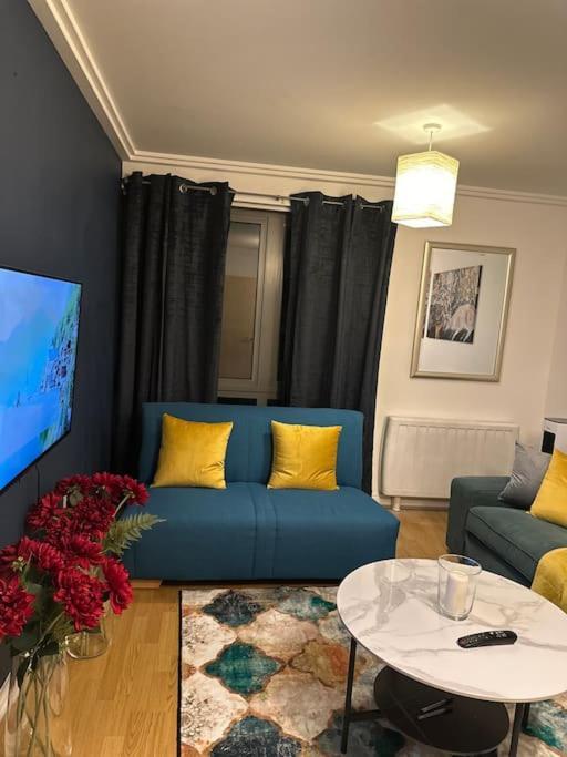 Entire Flat In Ealing Apartment London Luaran gambar