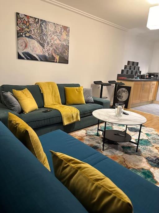 Entire Flat In Ealing Apartment London Luaran gambar