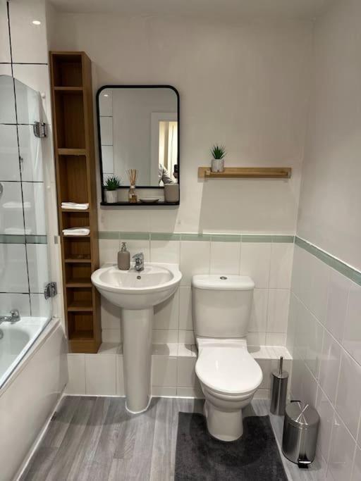 Entire Flat In Ealing Apartment London Luaran gambar